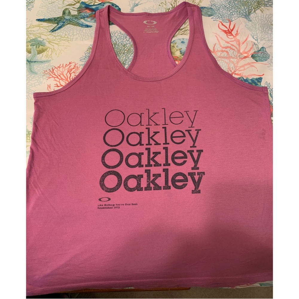 Oakley Women’s Workout Tank 🏃🏻‍♀️